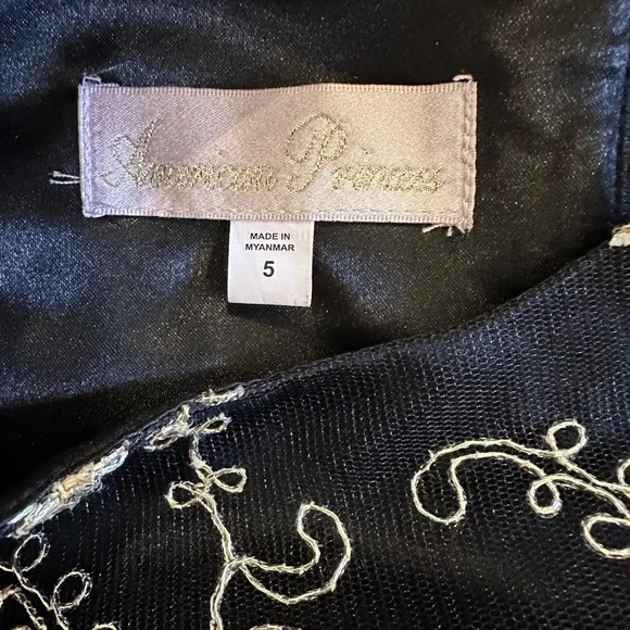 Girls party dress sz 5 - Picture 3 of 5